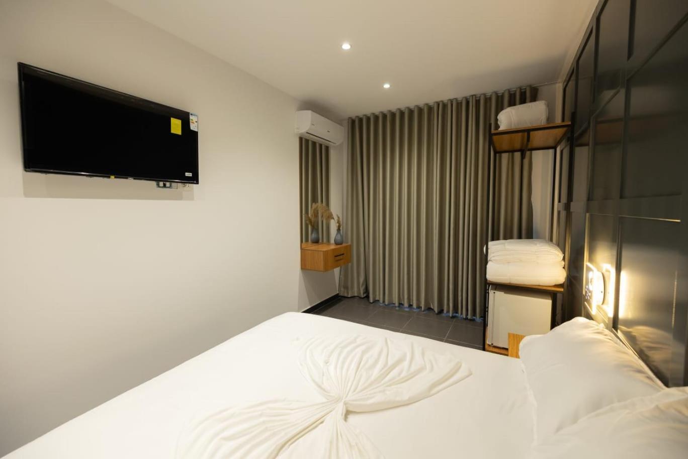 Aglon Twin'S Hotel Vlora Kültér fotó