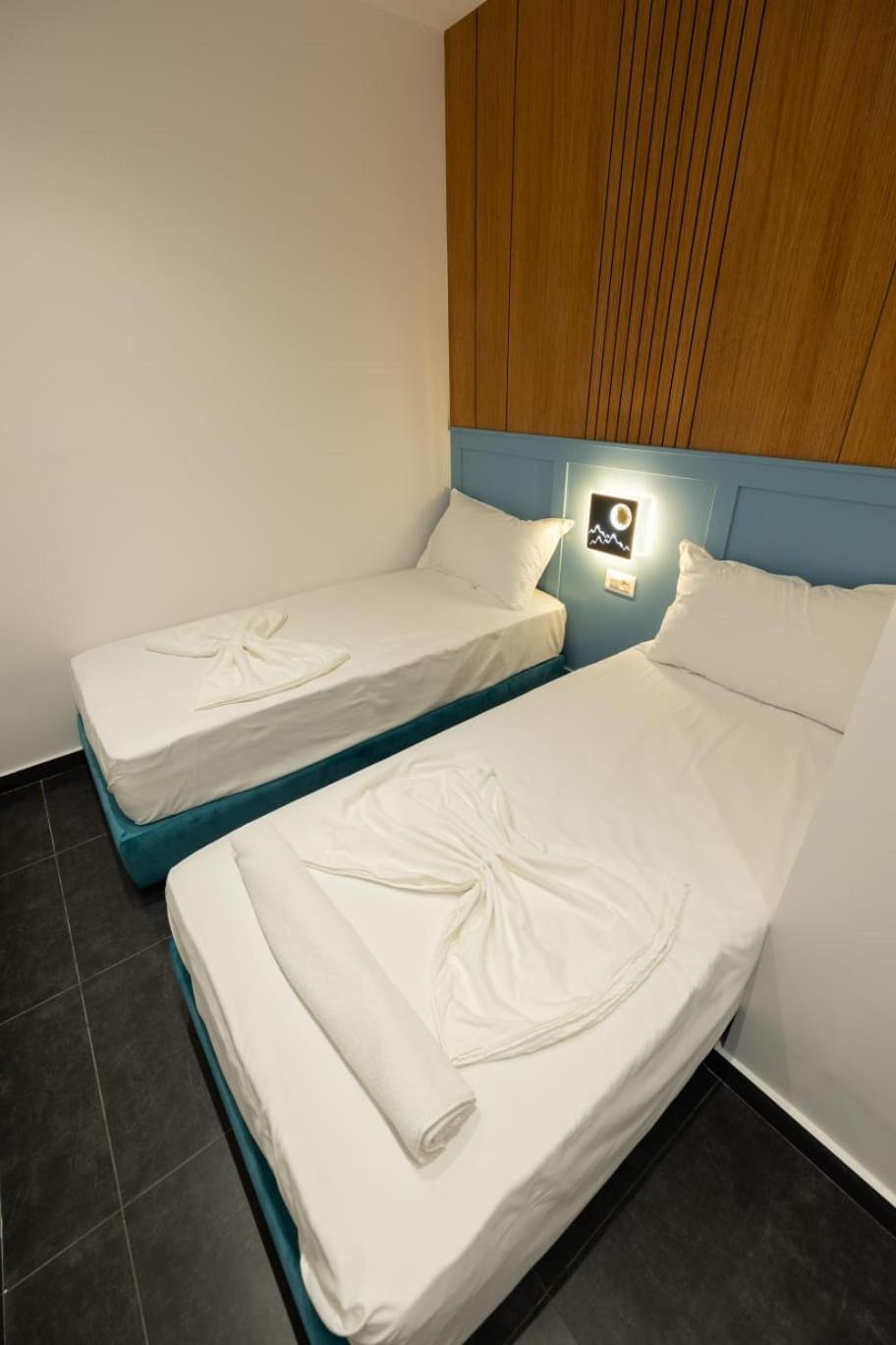 Aglon Twin'S Hotel Vlora Kültér fotó